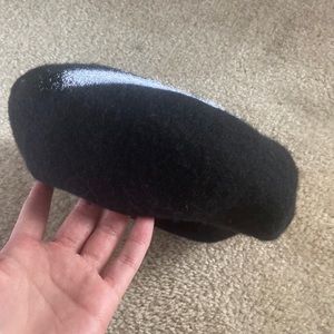 H&M beret hat